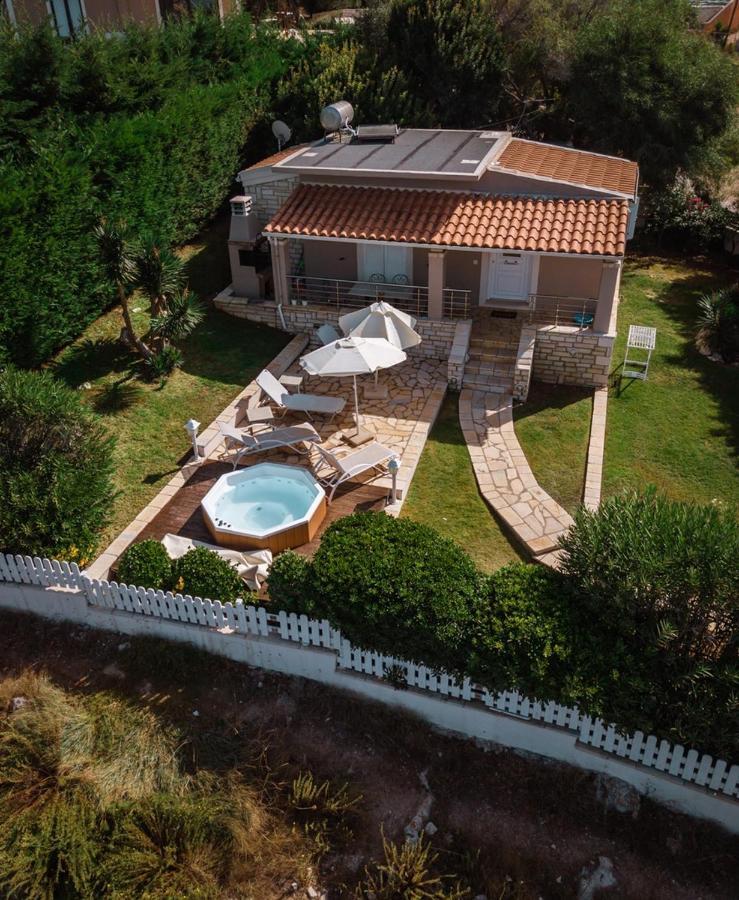 Neptune Sea House - Beachfront Agios Spyridon  Exteriér fotografie